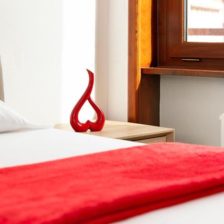 Free Parking - 5 Star - Sauna Luxury Apartment Milan Luaran gambar