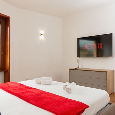 Free Parking - 5 Star - Sauna Luxury Apartment Milan Luaran gambar