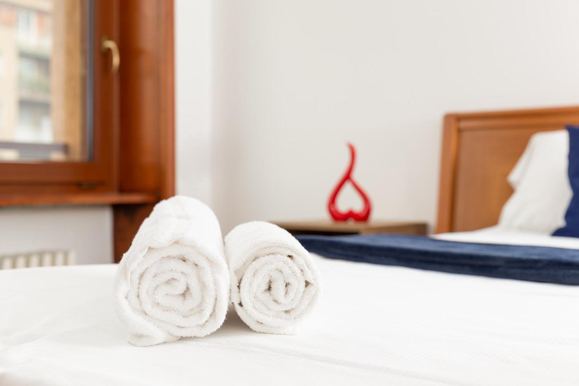 Free Parking - 5 Star - Sauna Luxury Apartment Milan Luaran gambar