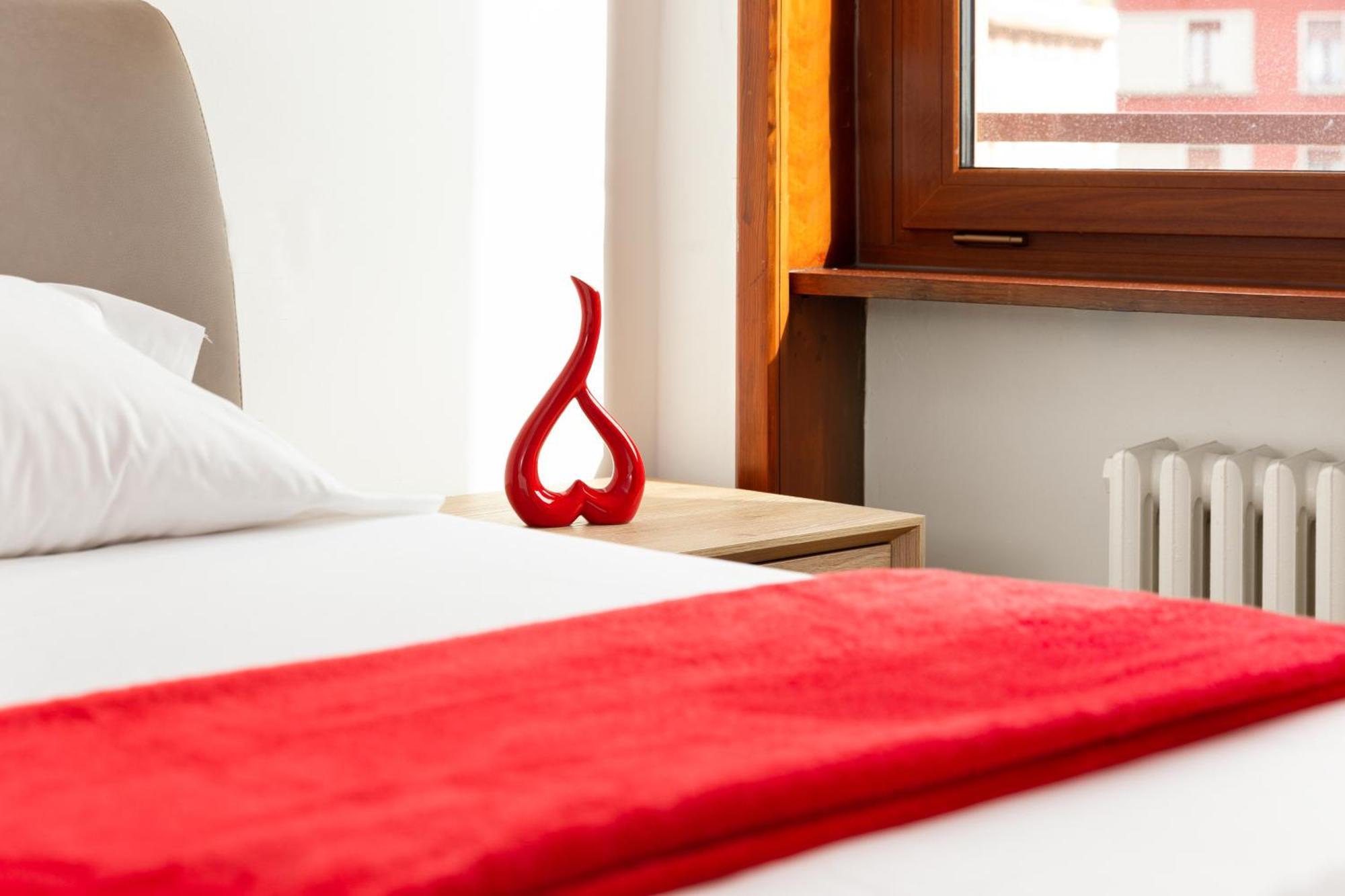 Free Parking - 5 Star - Sauna Luxury Apartment Milan Luaran gambar
