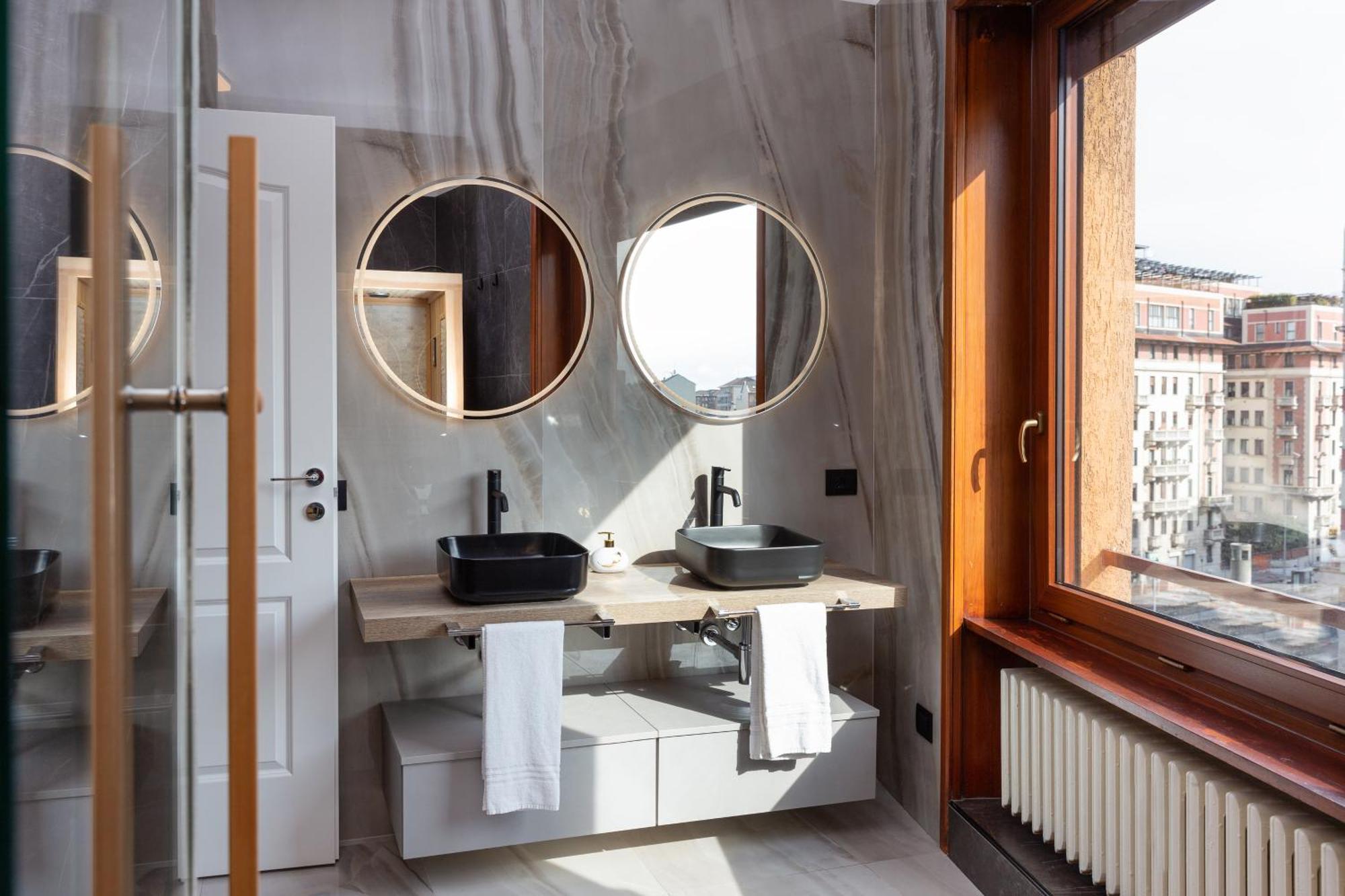 Free Parking - 5 Star - Sauna Luxury Apartment Milan Luaran gambar