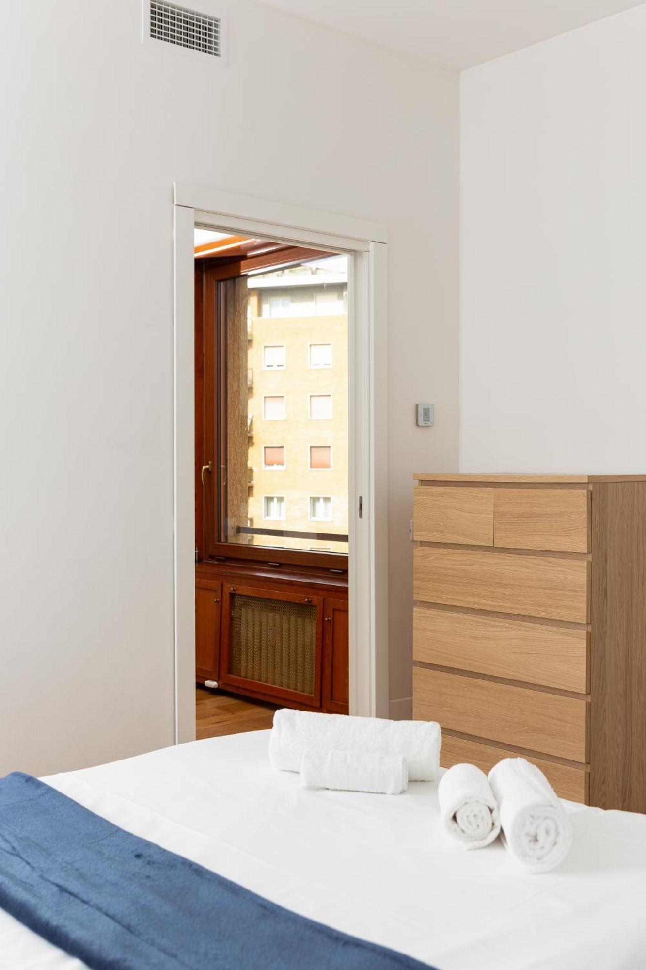 Free Parking - 5 Star - Sauna Luxury Apartment Milan Luaran gambar