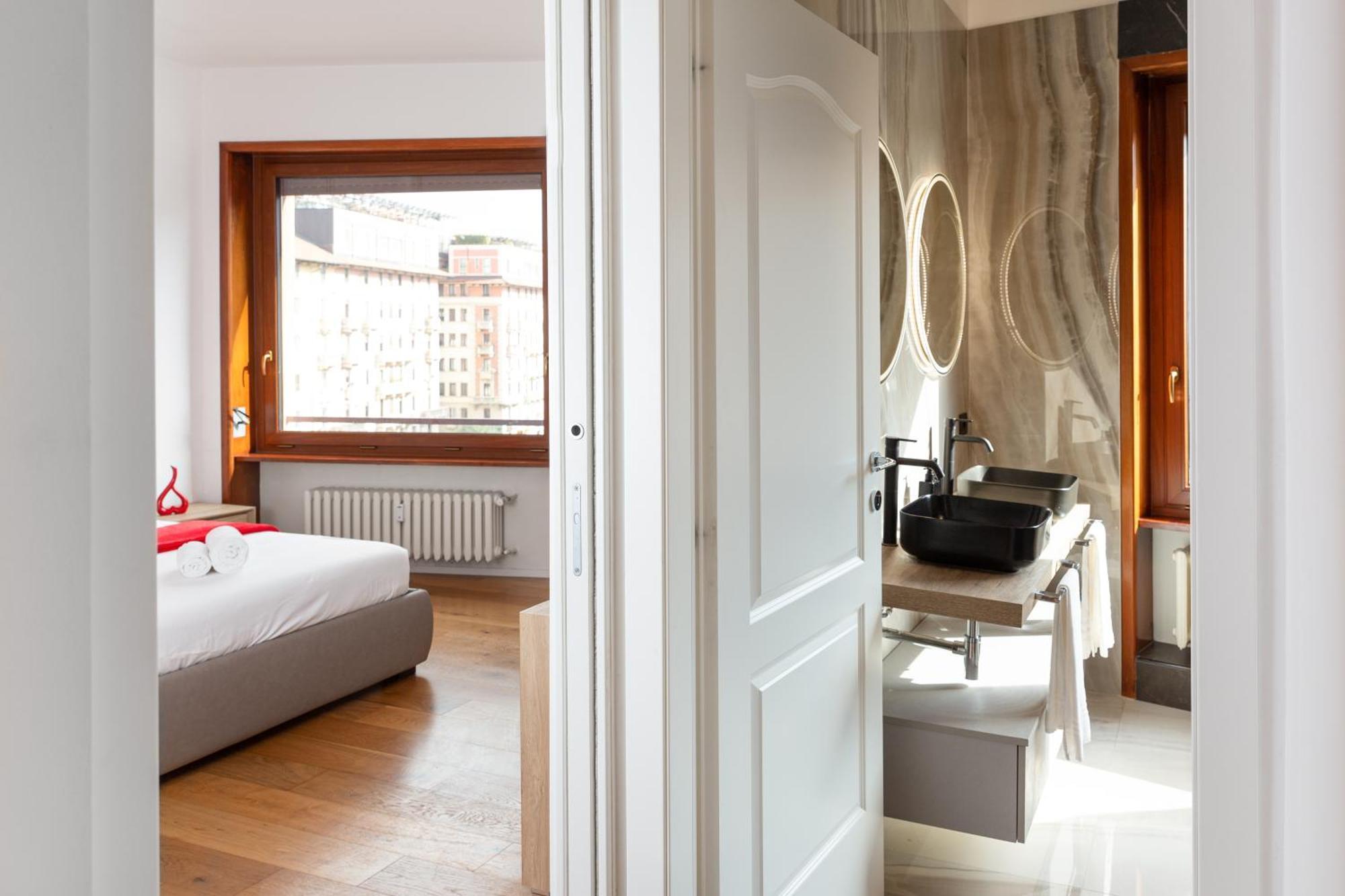 Free Parking - 5 Star - Sauna Luxury Apartment Milan Luaran gambar